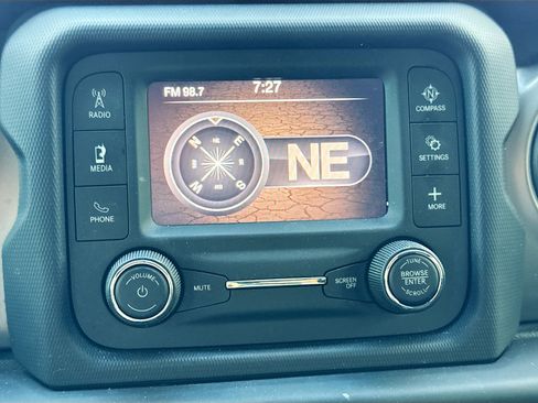 Used 2020 Jeep Wrangler Unlimited Sport S AWD/4WD image 29