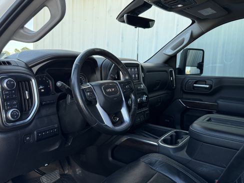 Used 2020 GMC Sierra 2500 SLT w/ SLT Premium Plus Package image 26