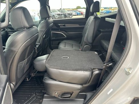Used 2024 Kia Telluride EX X-Line AWD/4WD image 27