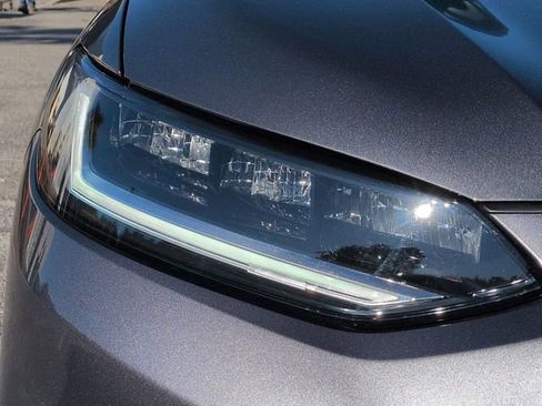 Used 2025 Honda HR-V LX image 10