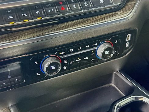 Used 2023 Chevrolet Silverado 1500 RST image 26