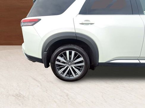 Used 2022 Nissan Pathfinder Platinum w/ Cargo Package image 20