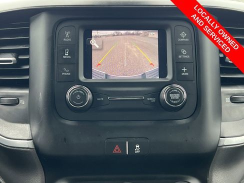 Used 2021 RAM 3500 Big Horn image 3