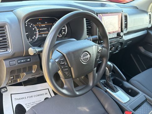 Used 2022 Nissan Frontier S image 16