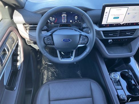 New 2026 Ford Explorer Platinum image 13