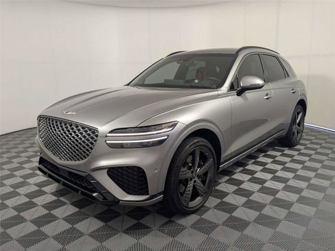 Used 2024 Genesis GV70 3.5T Sport w/ Sport Advanced Package AWD/4WD image 2