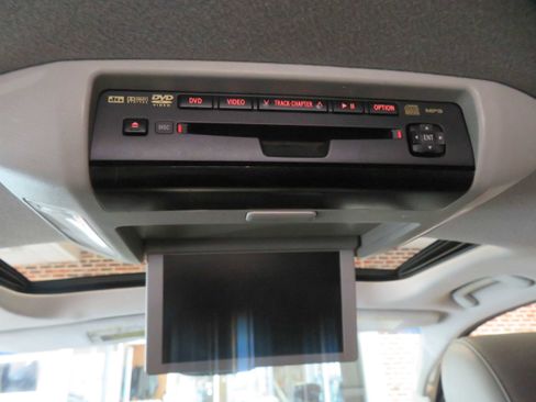 Used 2012 Toyota Sequoia Platinum AWD/4WD image 63