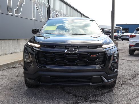 Used 2025 Chevrolet Equinox RS w/ Convenience Package III FWD image 2