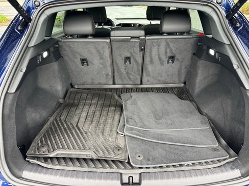 Used 2023 Audi Q4 e-tron Premium Plus image 28