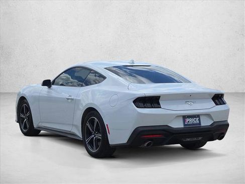 Used 2025 Ford Mustang Coupe RWD image 8