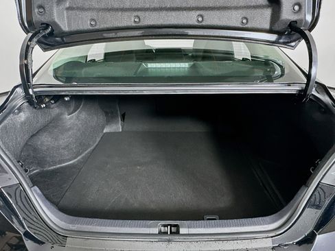 Used 2025 Toyota Camry LE image 30