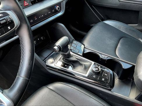 Used 2024 Kia Sportage SX FWD image 21
