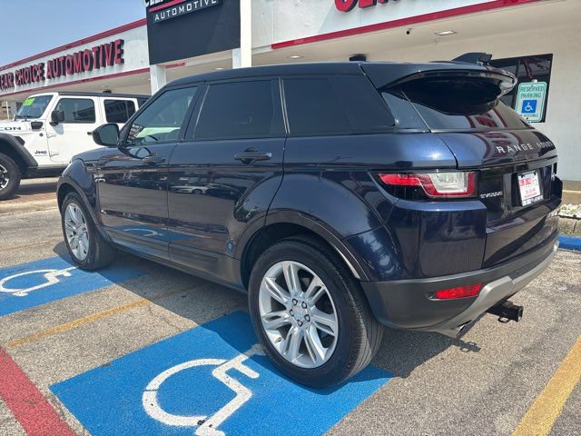 Used 2018 Land Rover Range Rover Evoque SE AWD/4WD image 4