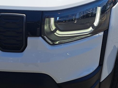 New 2026 Jeep Cherokee Laredo AWD/4WD image 27