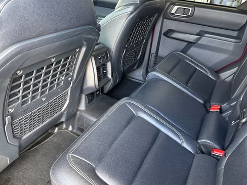 Certified 2025 Ford Bronco Badlands AWD/4WD image 13