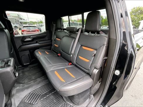 Used 2024 GMC Sierra 1500 AT4 w/ Technology Package AWD/4WD image 25