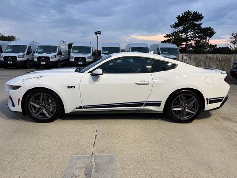 Used 2024 Ford Mustang GT Premium w/ California Special Package RWD image 35