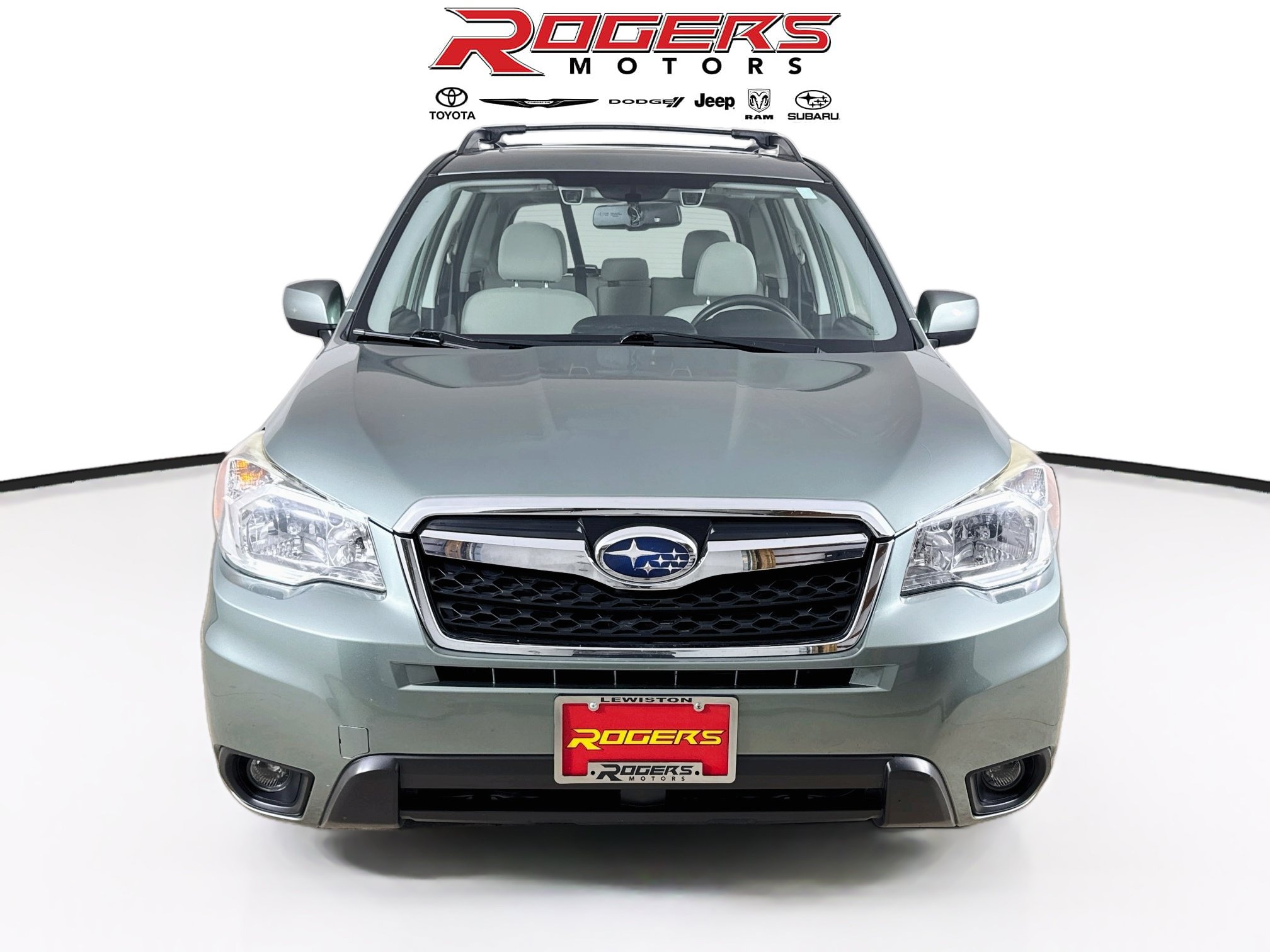 Used 2016 Subaru Forester 2.5i Premium AWD/4WD image 2