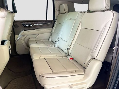 Used 2021 GMC Yukon XL Denali w/ Denali Premium Package AWD/4WD image 26