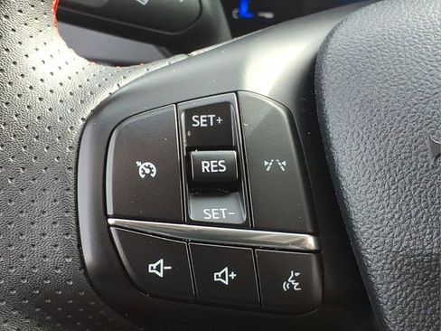 Used 2025 Ford Escape ST-Line AWD/4WD image 19