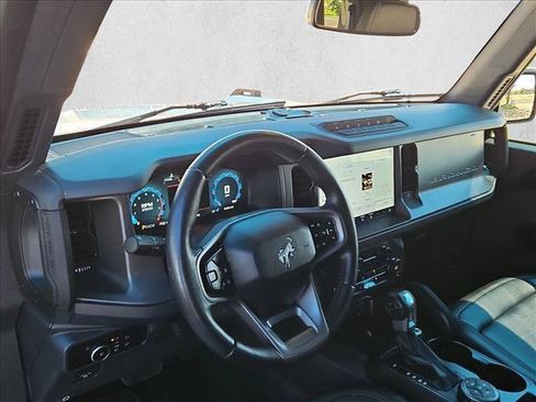 Used 2025 Ford Bronco Badlands AWD/4WD image 10