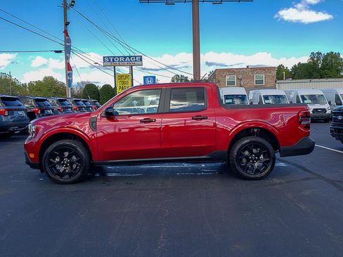 New 2025 Ford Maverick XLT image 3