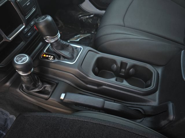 Used 2023 Jeep Wrangler Unlimited Sport AWD/4WD image 24
