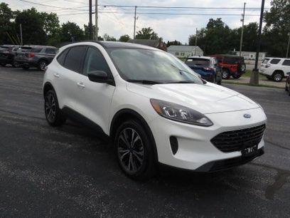 Certified 2022 Ford Escape SE w/ SE Sport Appearance Package