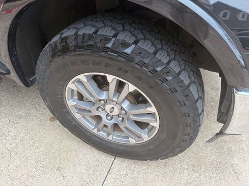 Used 2018 Ford F150 Lariat image 10