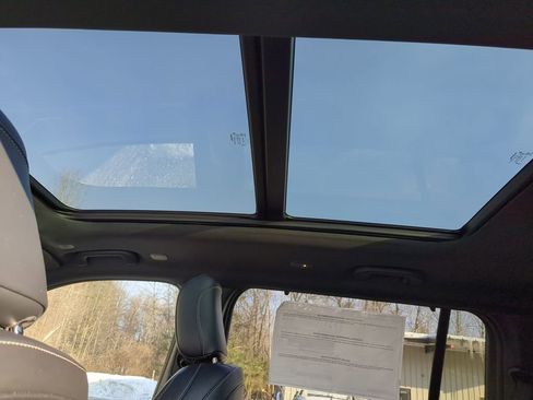 New 2025 Jeep Grand Cherokee L Limited w/ Luxury Tech Group II image 22