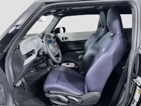 Used 2025 MINI Cooper 2-Door Hardtop FWD image 15