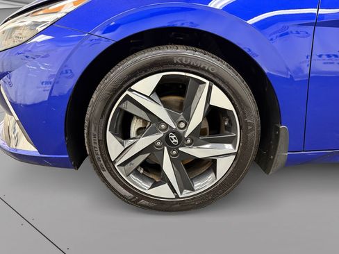 Certified 2023 Hyundai Elantra Limited FWD image 14