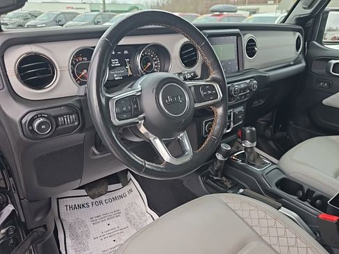 Used 2021 Jeep Wrangler Unlimited Sahara image 16