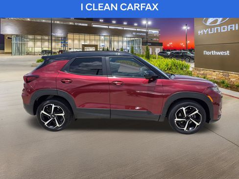 Used 2022 Chevrolet TrailBlazer RS w/ Sun and Liftgate Package FWD image 6