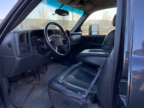Used 2003 GMC Sierra 3500 SLE image 10