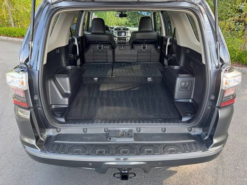Used 2019 Toyota 4Runner Limited AWD/4WD image 37