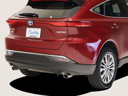 Used 2023 Toyota Venza Limited AWD/4WD image 7
