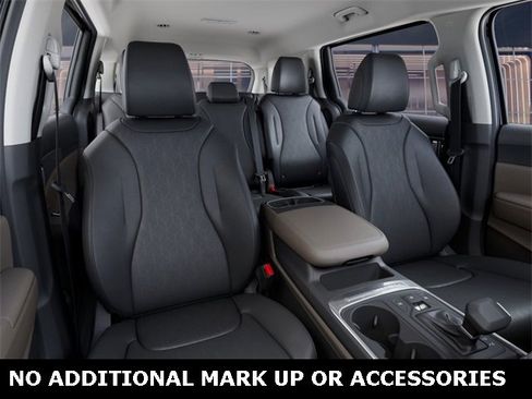 New 2026 Kia Carnival LXS image 15