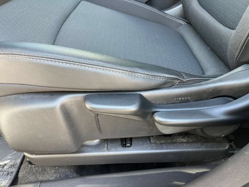 Used 2025 Buick Encore GX Preferred FWD image 19
