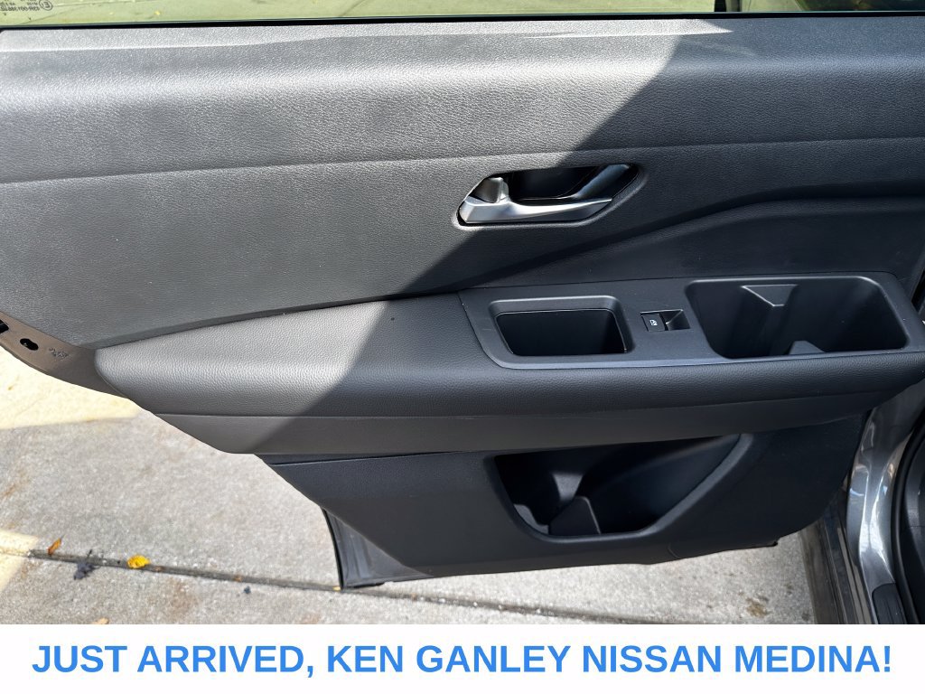 Certified 2026 Nissan Pathfinder SL AWD/4WD image 16