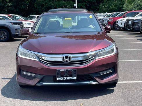 Used 2016 Honda Accord Touring image 2
