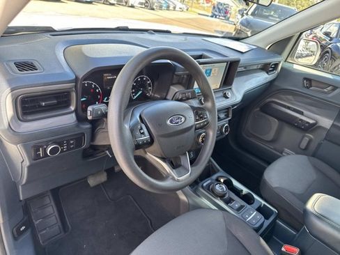 Used 2023 Ford Maverick XL image 11