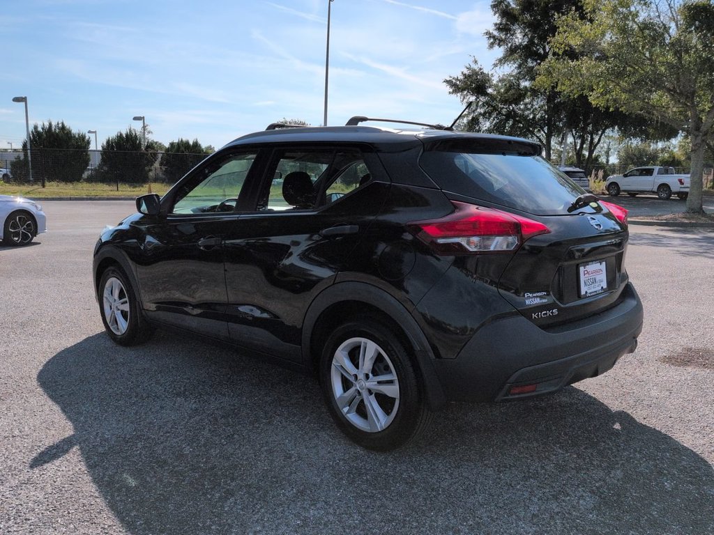 Used 2018 Nissan Kicks S FWD image 6