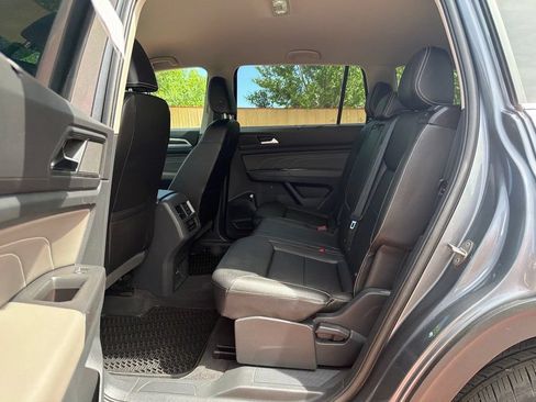 Used 2023 Volkswagen Atlas SE w/ Black Wheel Package AWD/4WD image 23