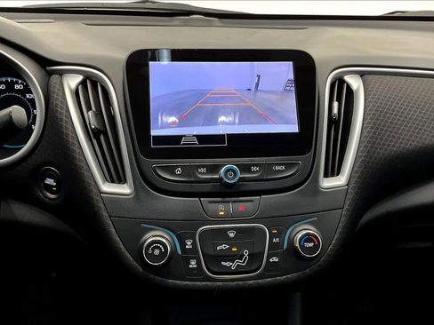 Used 2025 Chevrolet Malibu RS FWD image 25