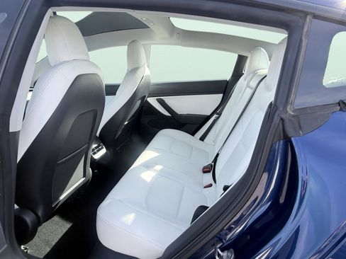 Used 2021 Tesla Model 3 Standard Range Plus image 30