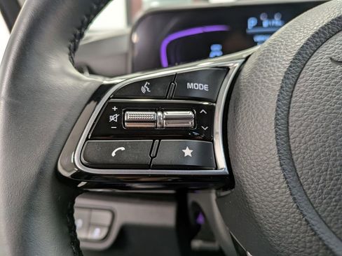 Used 2025 Kia Seltos S image 16