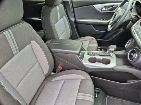 Used 2025 Chevrolet Blazer LT AWD/4WD image 30