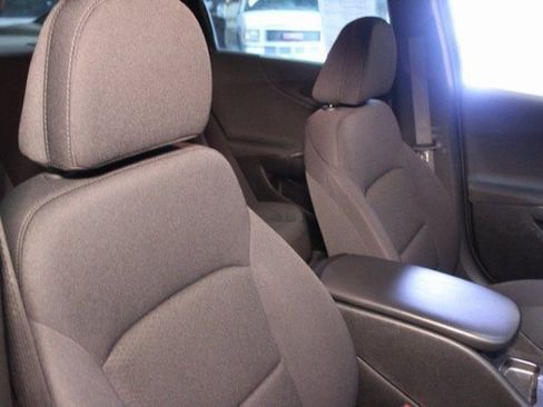 Used 2022 Chevrolet Malibu RS image 11