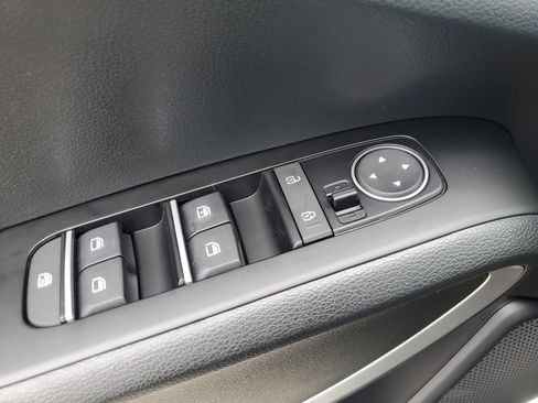 New 2025 Kia Soul LX image 30